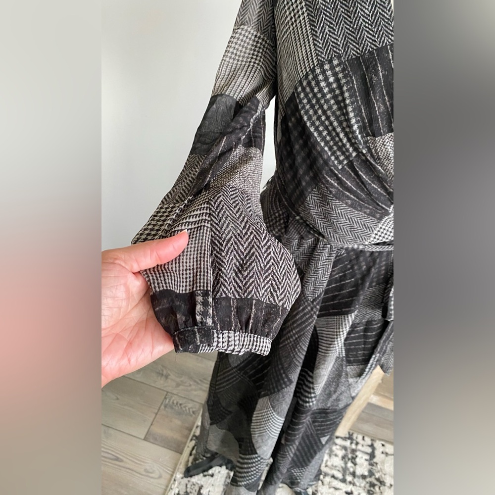 Lauren Ralph Lauren Black/Gray Lined V-Neck Faux Wrap Sheer Sleeve Dress Sz 14 - Picture 6 of 11